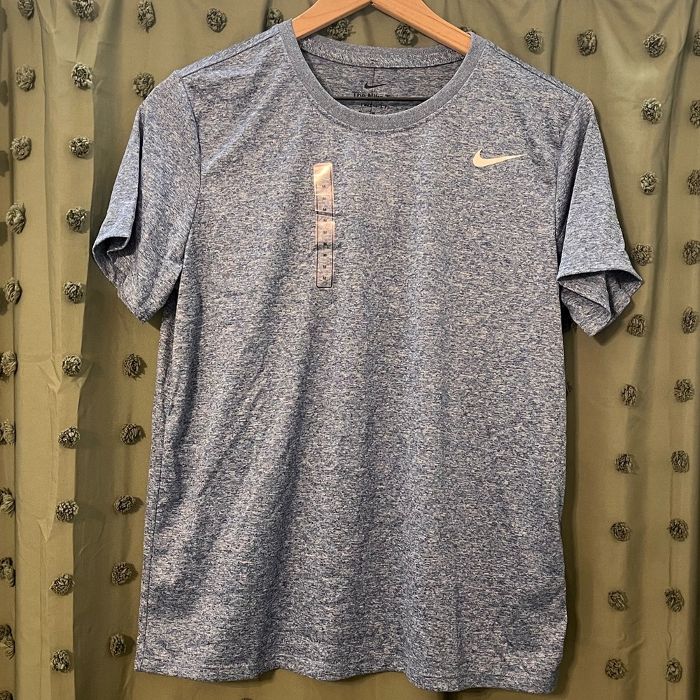 NWT Nike DriFit